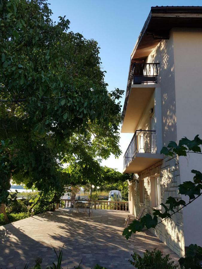 Apartments Olivera Supetarska Draga Buitenkant foto