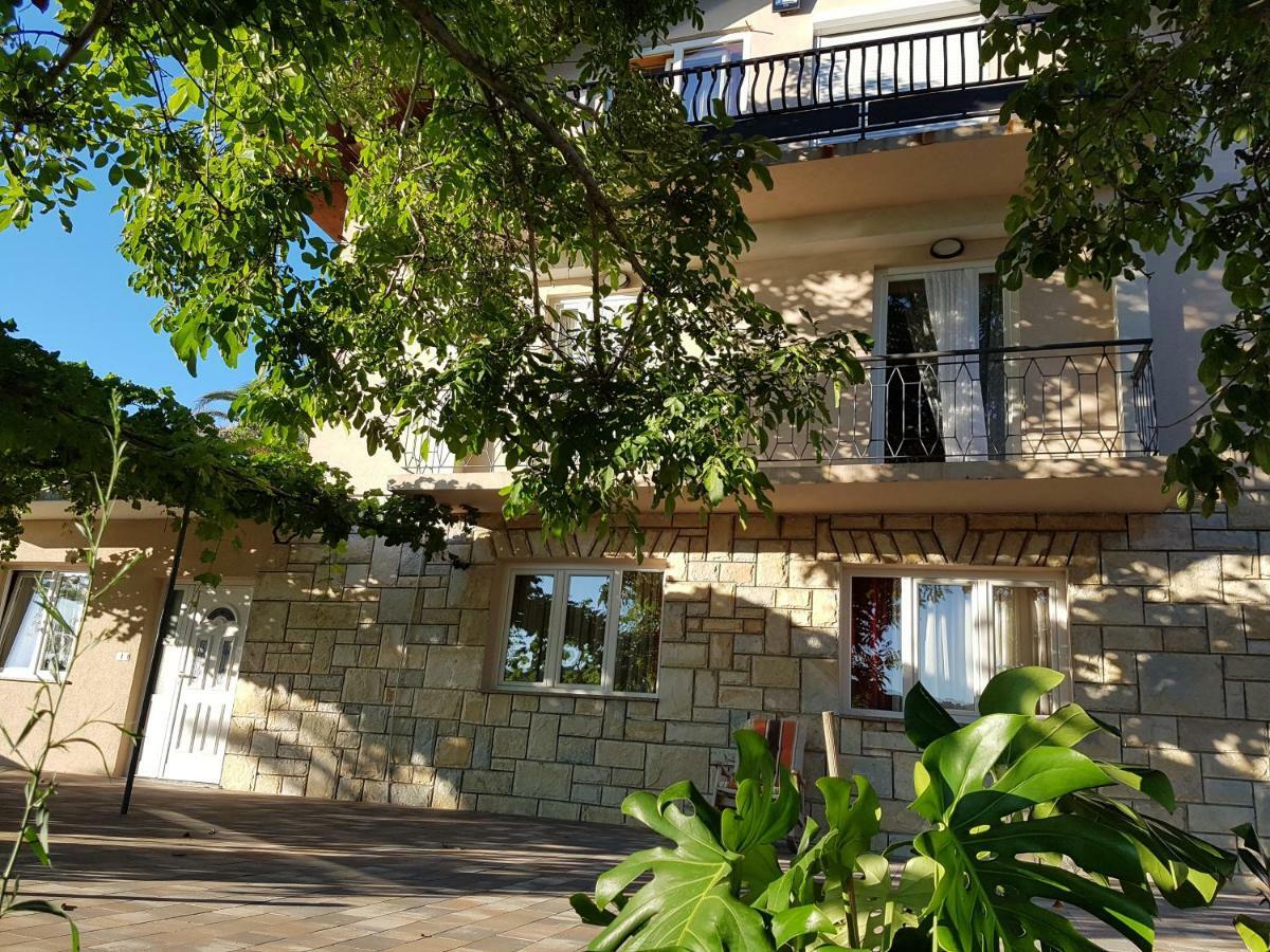 Apartments Olivera Supetarska Draga Buitenkant foto