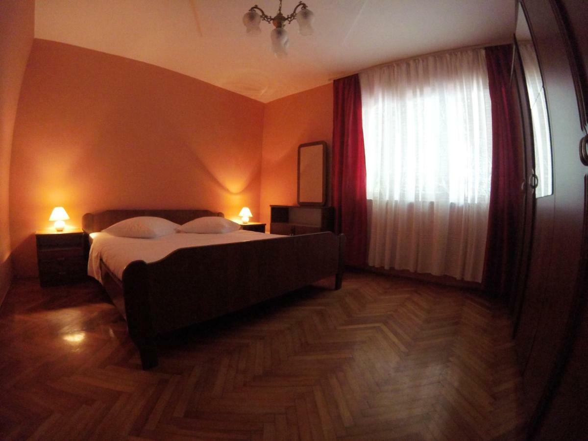 Apartments Olivera Supetarska Draga Buitenkant foto